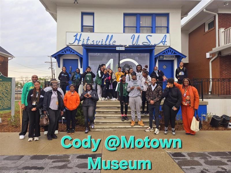  Crowd in front of Motown Museum